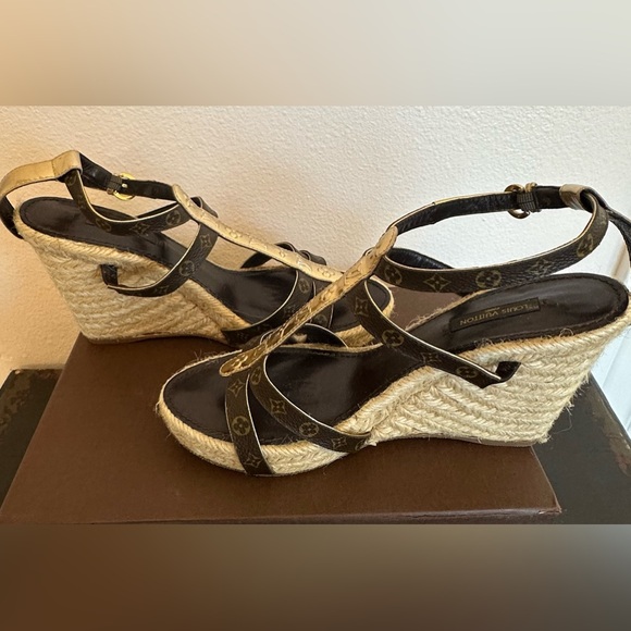 💯Authentic Louis Vuitton Wedge Sandals - Picture 2 of 10